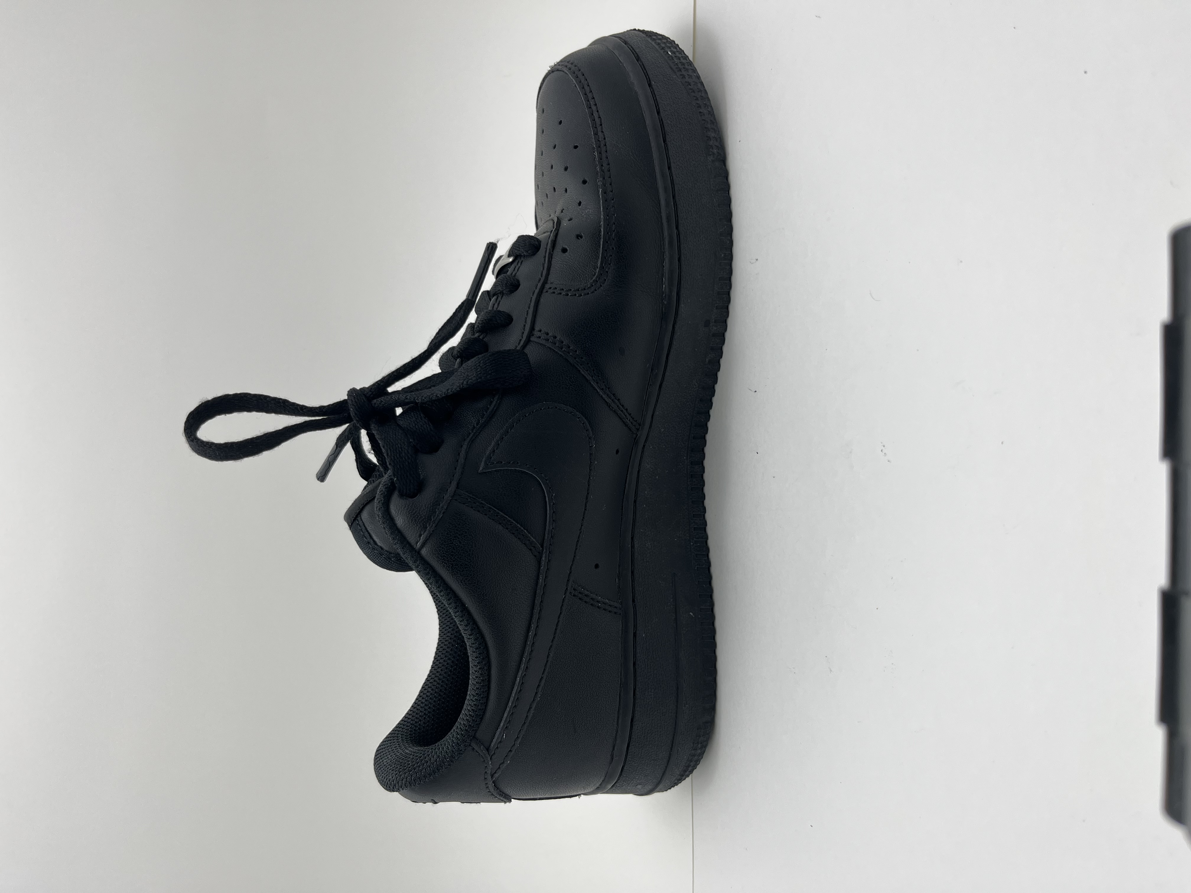 Adidas Air Force