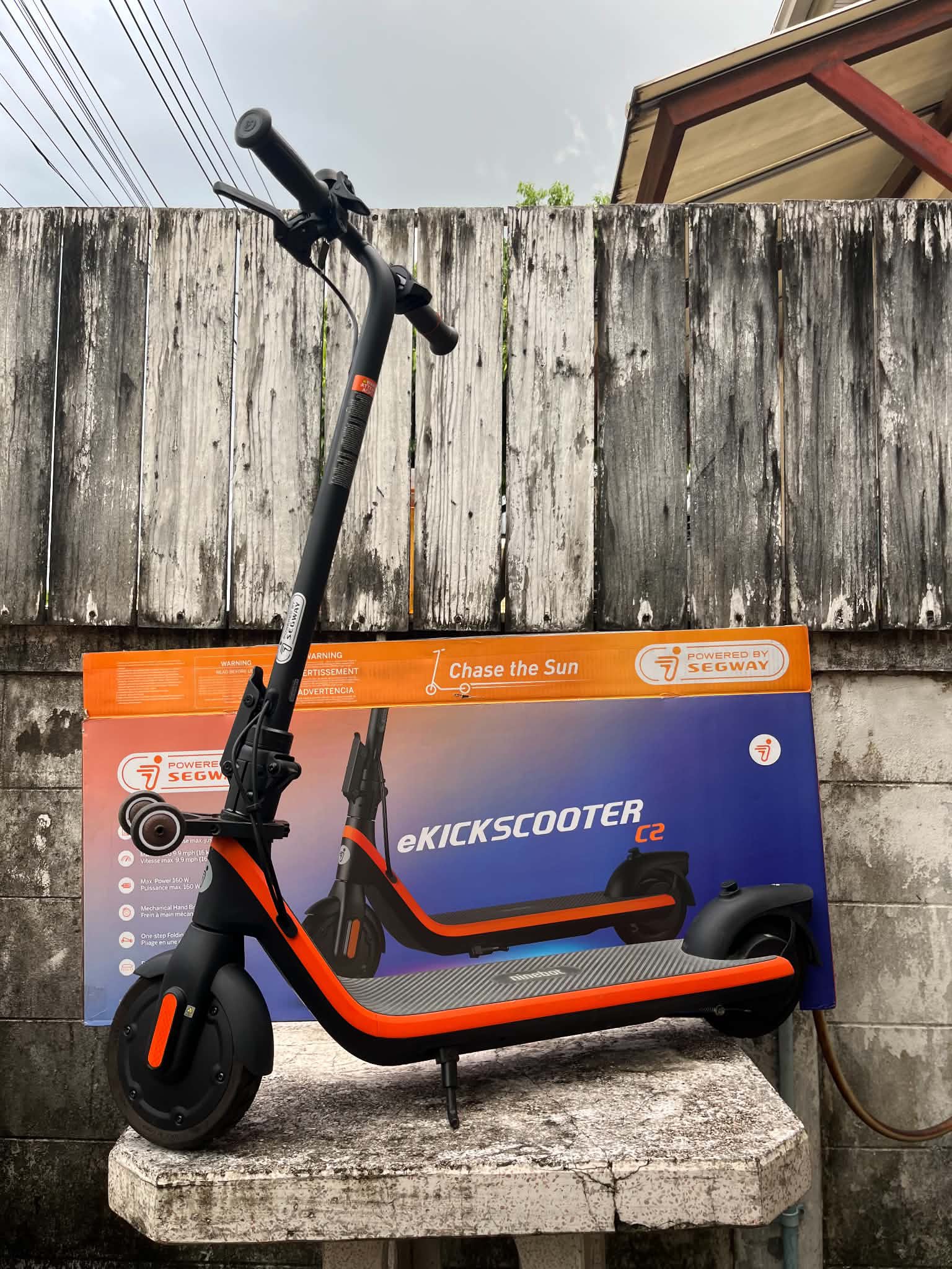 สกู๊ตเตอร์ไฟฟ้า Segway eKickscooter C2 มือสอง สภาพดี เหมาะสำหรับเด็ก